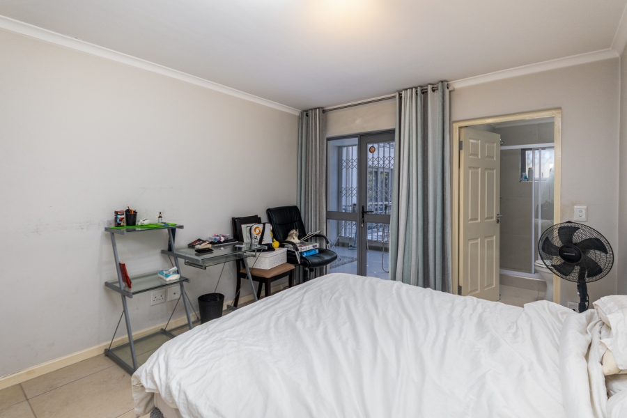 2 Bedroom Property for Sale in Claremont Upper Western Cape